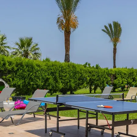 Sunnyvillas: 4br Seafront Villa*private Pool*bw44 Willa